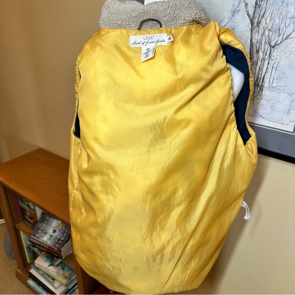 Retro Western 70s Navy Snap Front Puffer Vest w/Yellow Lining and Sherpa Colar - Picture 3 of 9
